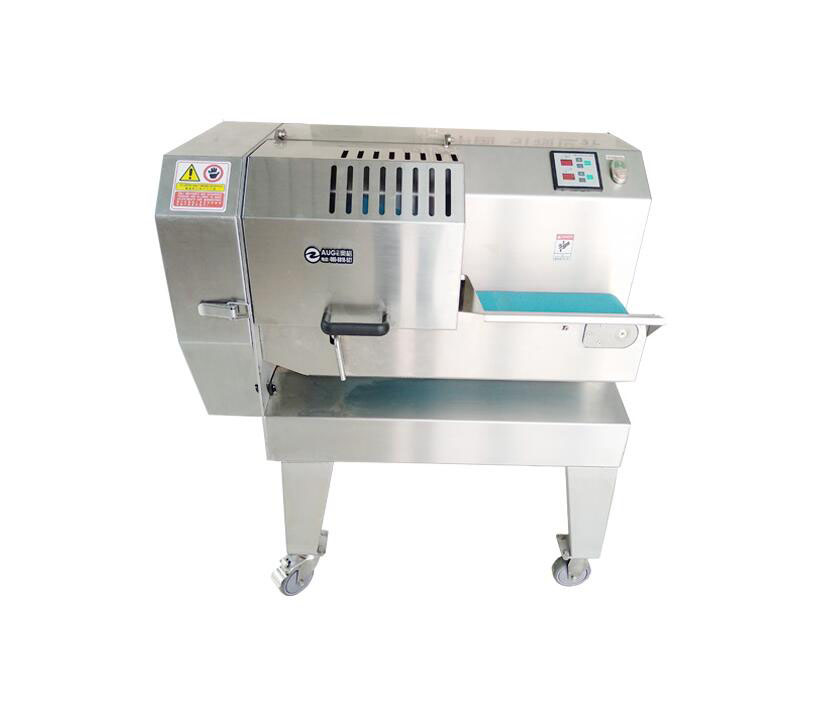 正确使用切菜机，以防手被“咬住”